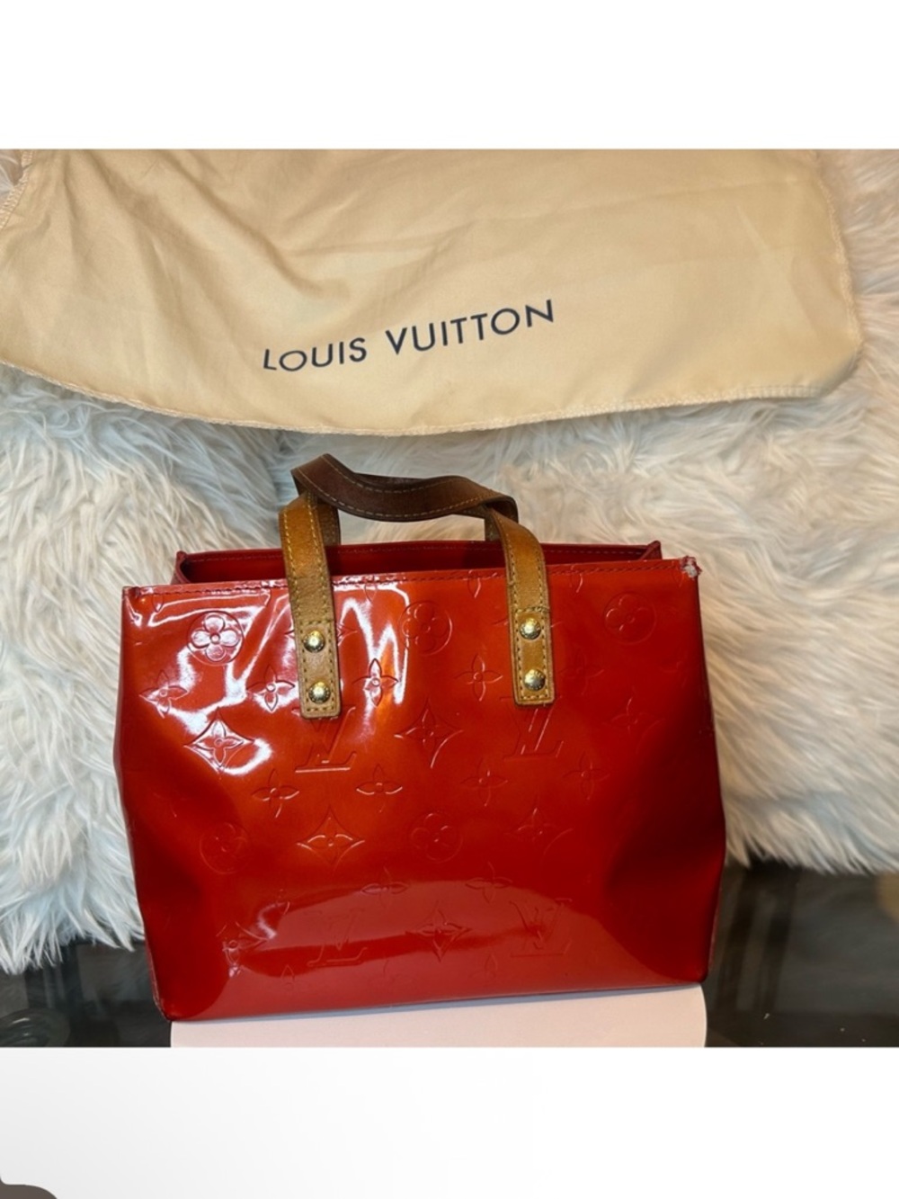 LOUIS VUITTON Vernis Red Reade PM M91088 used